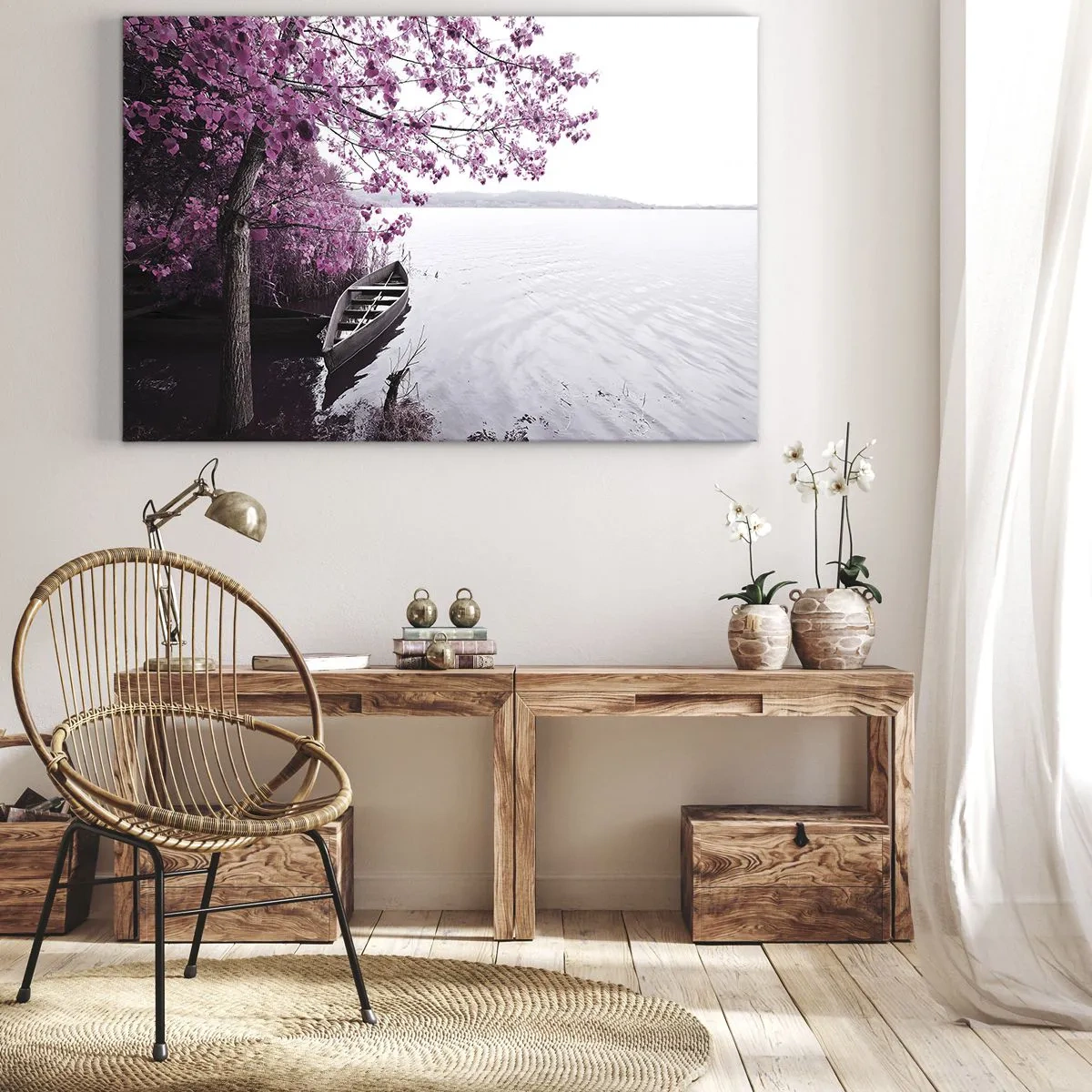Obraz na płótnie - Łódka przy brzegu jeziora wśród różowych drzew - 70x50cm - W różowej ciszy - Nowoczesna dekoracja ścienna do salonu i sypialni ARTTOR