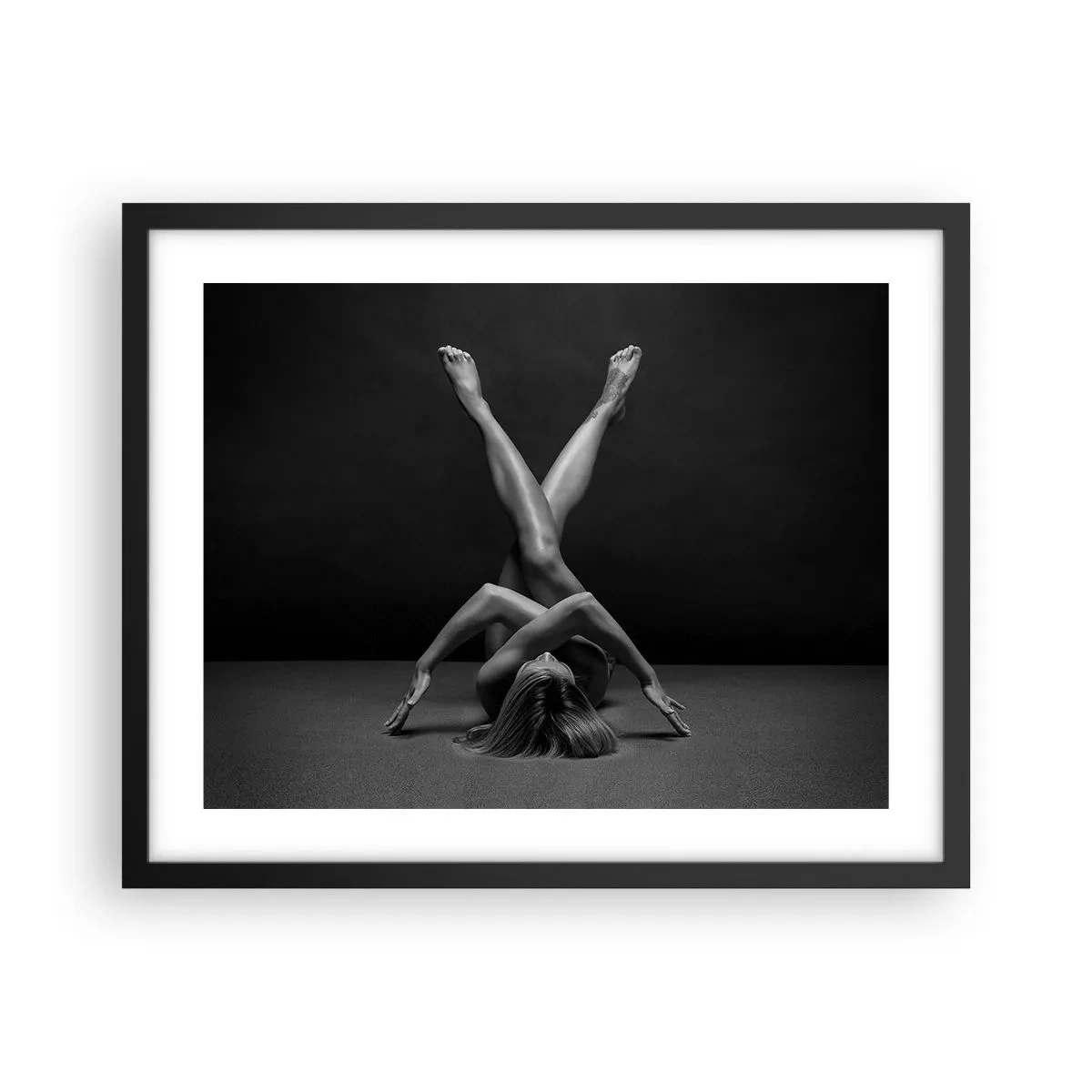 Plakat w czarnej ramie - Geometria nagości - 50x40 cm