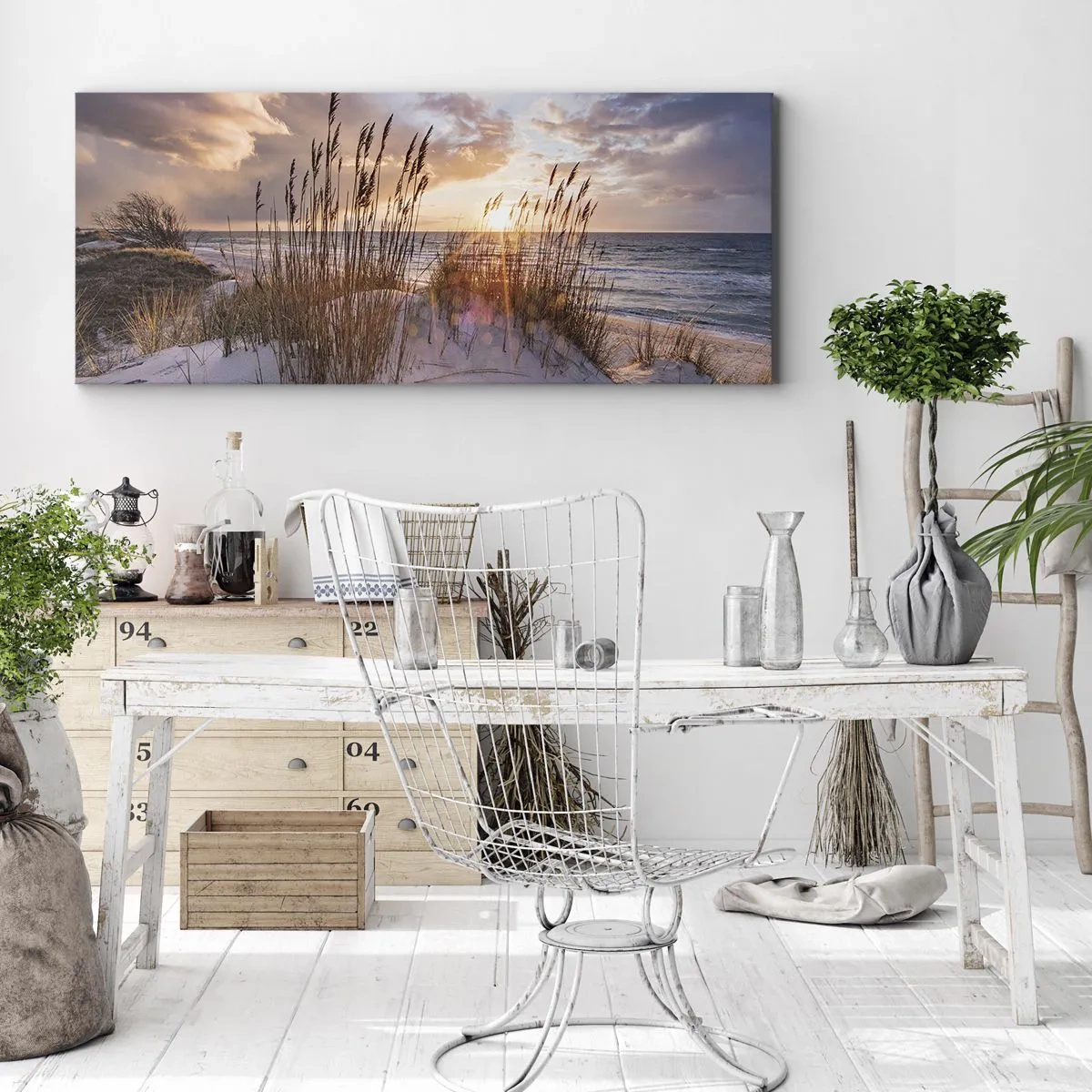 Obraz na płótnie - Wydmy z trawami na tle zachodzącego słońca - 140x50cm - Pożegnanie słońca i wiatru - Nowoczesna dekoracja ścienna do salonu i sypialni ARTTOR