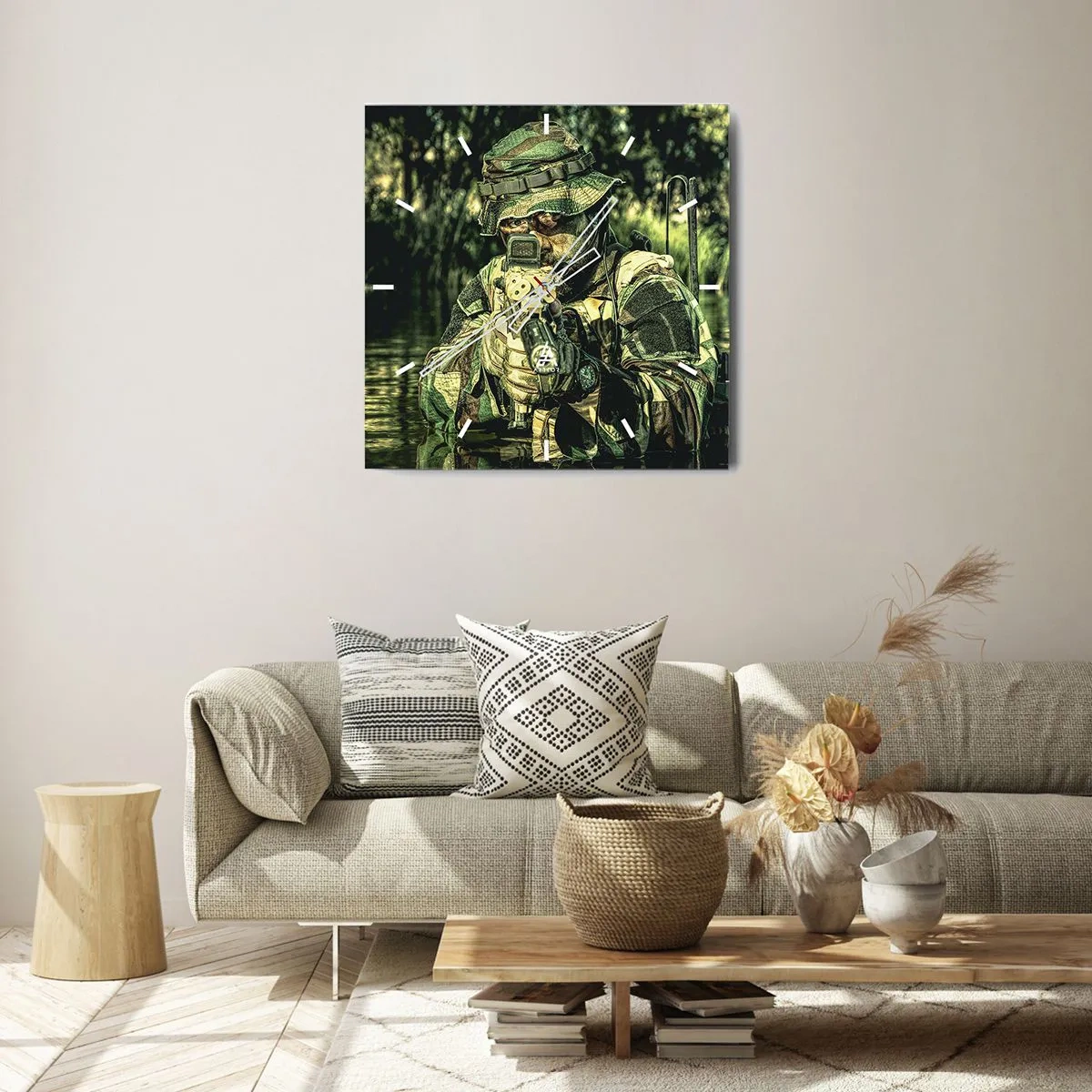 Zegar ścienny - Żołnierz w kamuflażu celujący przez wodę - 30x30cm - Najlepszy z najlepszych - Nowoczesna dekoracja ścienna do salonu i sypialni ARTTOR
