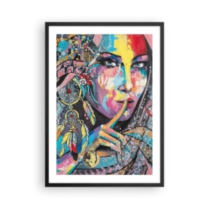 Plakat w czarnej ramie - Kolorowy portret kobiety z piórami i dreamcatcherem - 50x70cm - Milcz, aż zrozumiesz - Nowoczesna dekoracja ścienna do salonu i sypialni ARTTOR