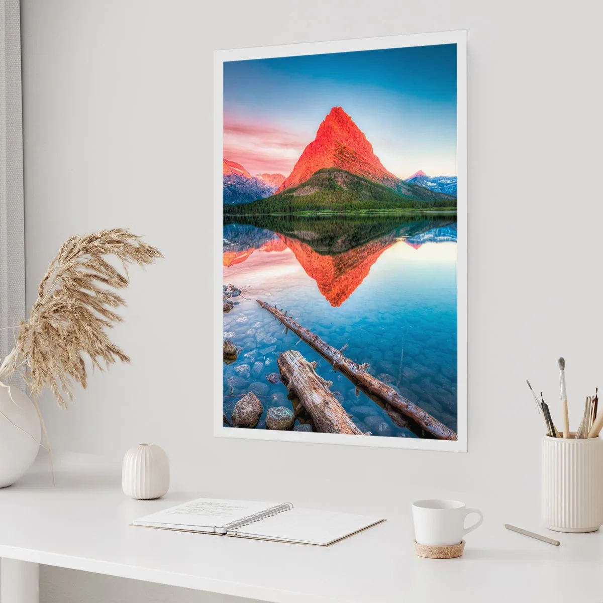 Plakat - Góra odbijająca się w spokojnym jeziorze - 50x70cm - Żar i chłód - Nowoczesna dekoracja ścienna do salonu, kuchni i sypialni ARTTOR