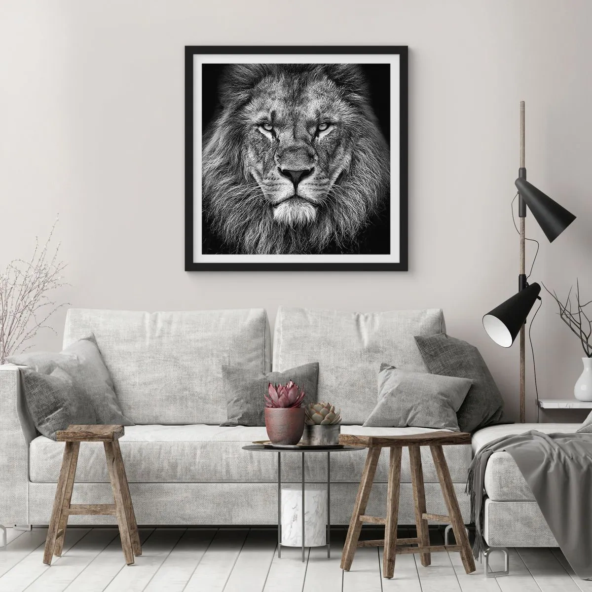 Plakat w czarnej ramie - W stroju koronacyjnym - 60x60 cm