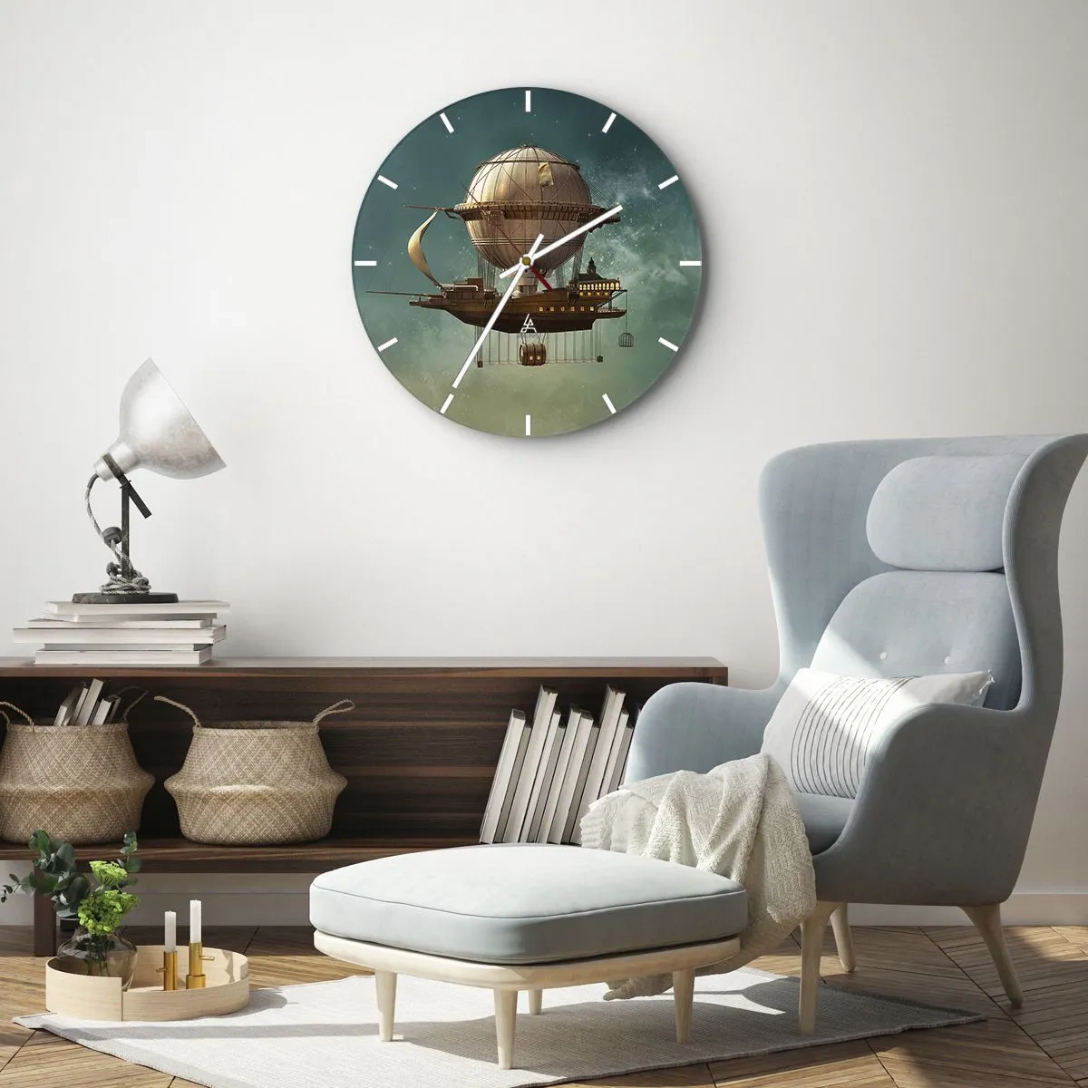 Zegar ścienny - Fantastyczny sterowiec w stylu retro unoszący się w chmurach - 30x30cm - Juliusz Verne pozdrawia - Nowoczesna dekoracja ścienna do salonu, kuchni i sypialni ARTTOR