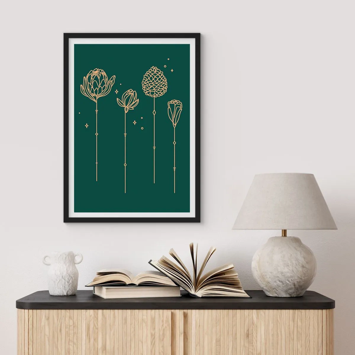 Plakat w czarnej ramie - Złote kontury kwiatów na ciemnozielonym tle - 50x70cm - Rodzina ZIÓŁkowskich - Nowoczesna dekoracja ścienna do salonu i sypialni ARTTOR