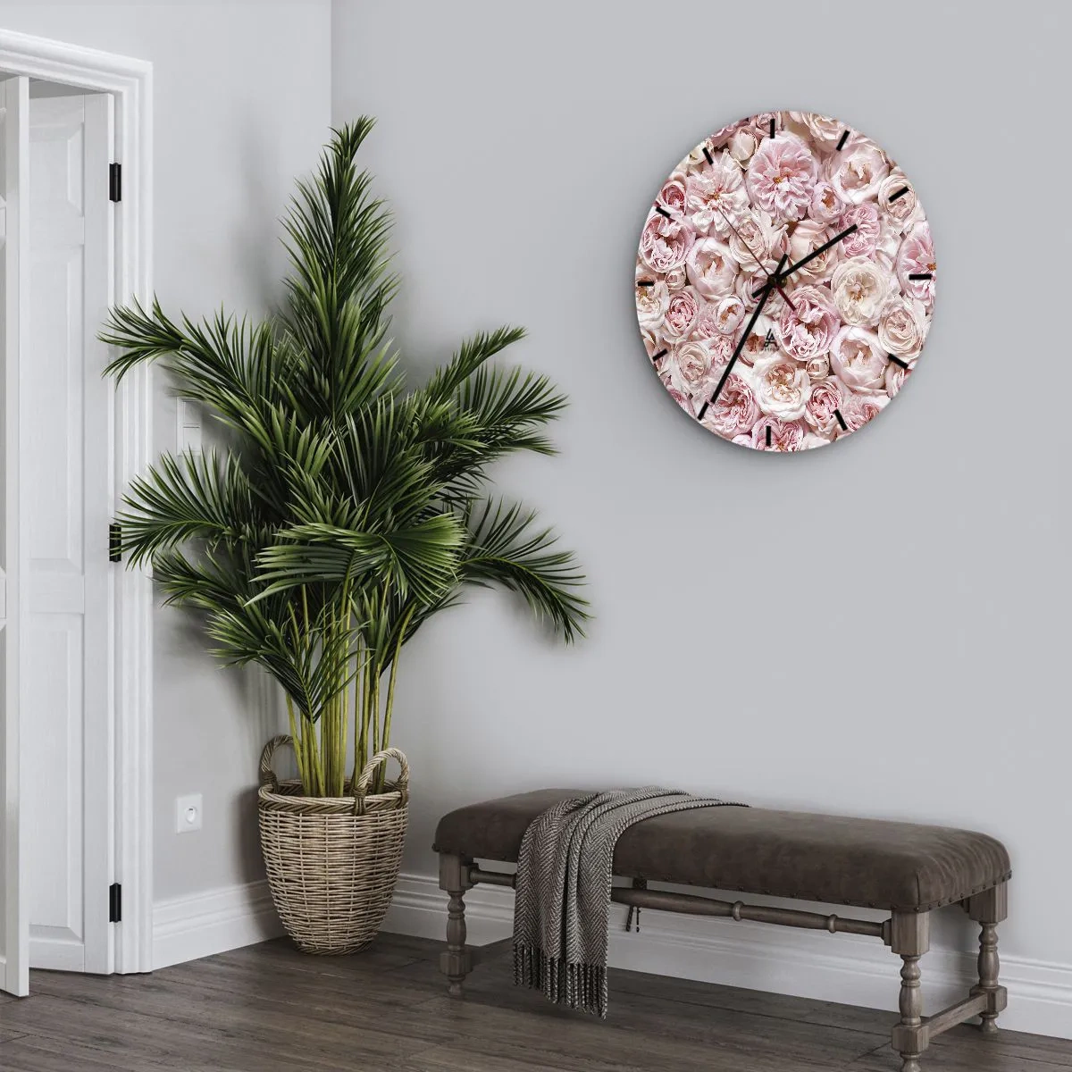 Zegar ścienny - Gęsty bukiet jasnoróżowych róż w pełnym rozkwicie - 30x30cm - Usłane różami - Nowoczesna dekoracja ścienna do salonu, kuchni i sypialni ARTTOR