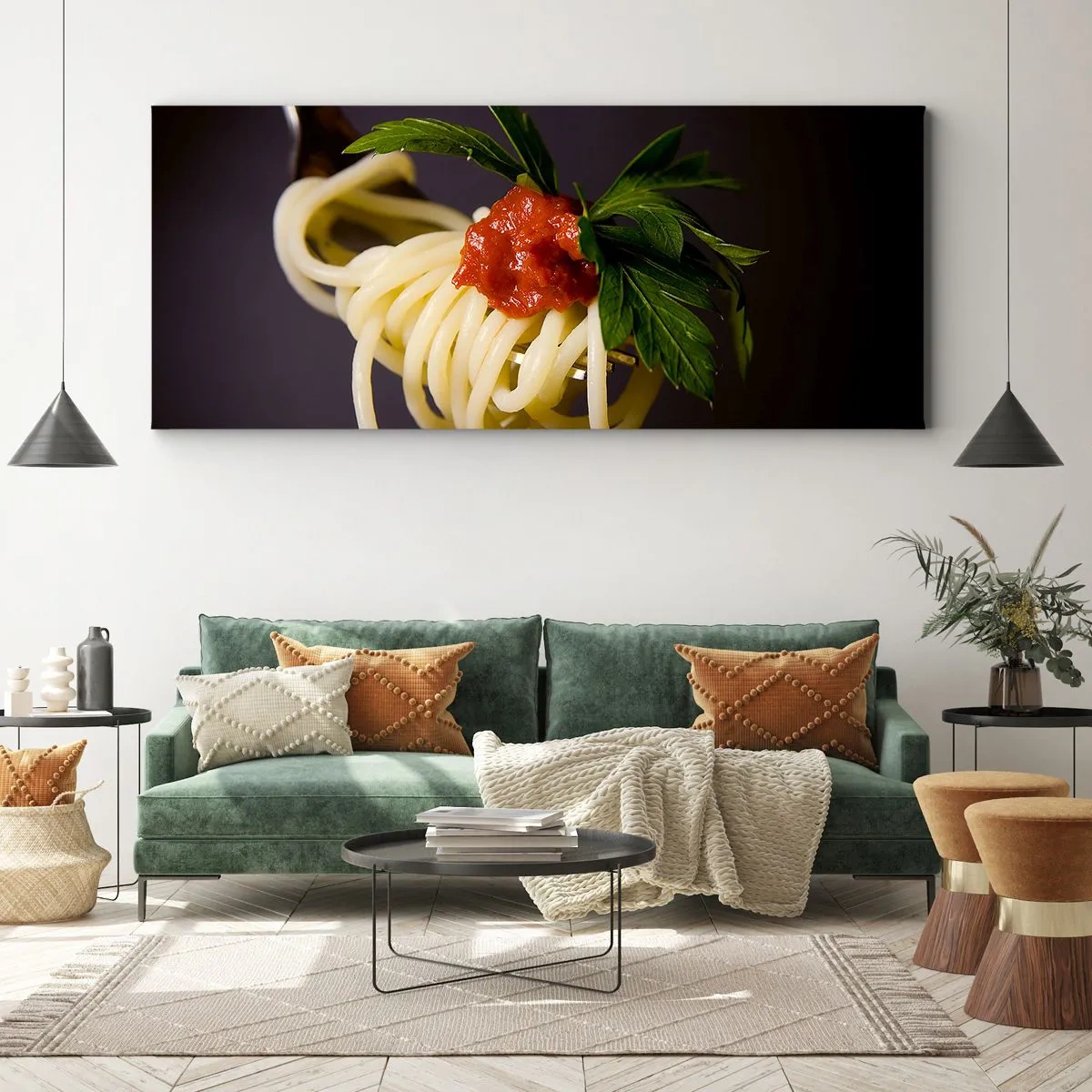 Obraz na płótnie - Makaron spaghetti na widelcu z sosem pomidorowym i natką pietruszki - 120x50cm - Smakowity kęs - Nowoczesna dekoracja ścienna do salonu i sypialni ARTTOR