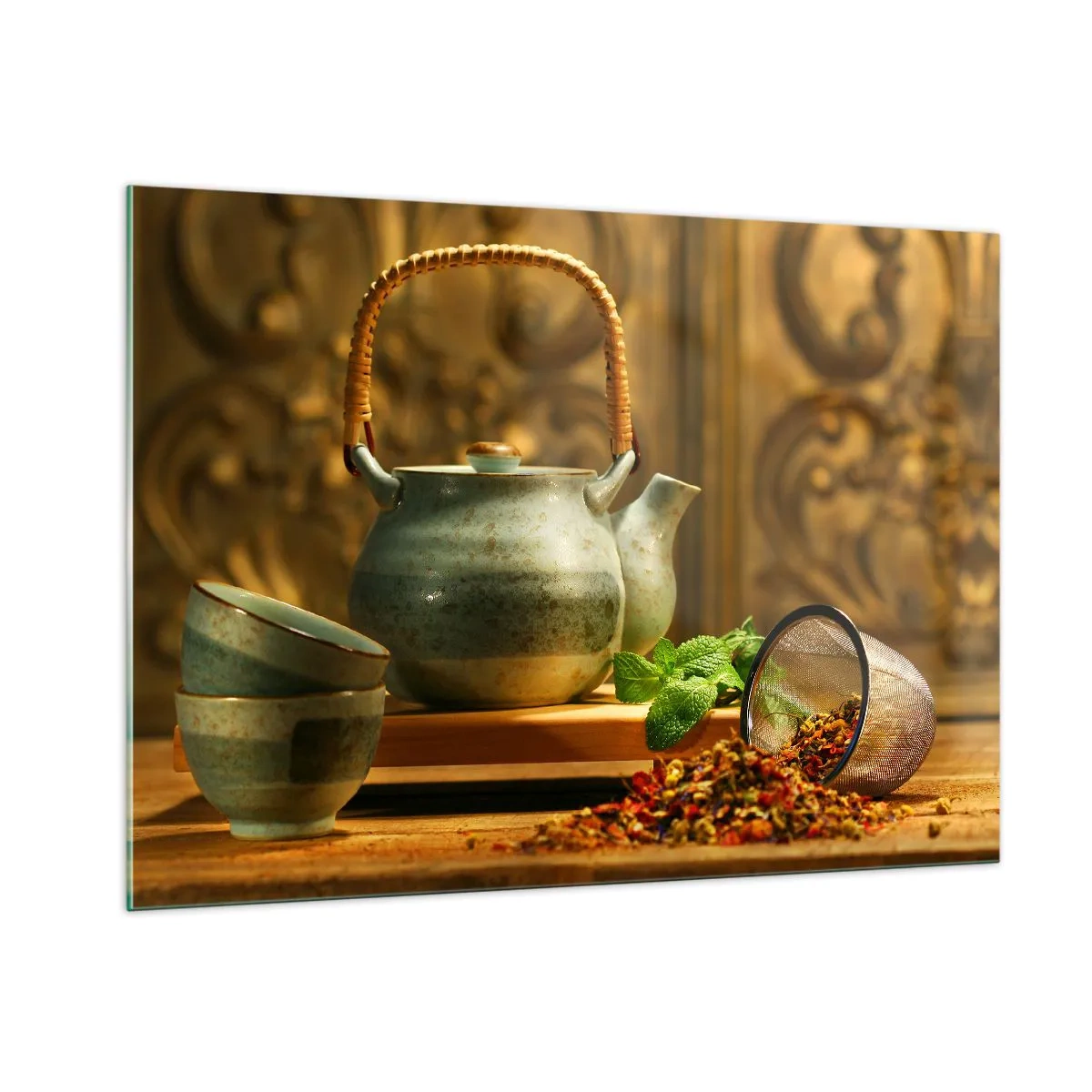 Obraz na szkle - Zestaw ceramiczny do herbaty z ziołami w tle klasycznej dekoracji - 100x70cm - Traktat o piciu herbaty - Nowoczesna dekoracja ścienna do salonu, kuchni i sypialni ARTTOR