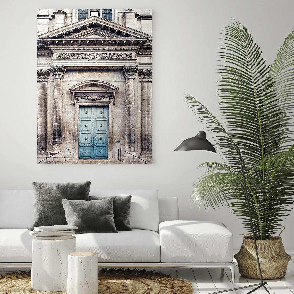 Obraz na szkle - Zabytkowa fasada z kolumnami i niebieskimi drzwiami - 80x120cm - Brama do świata ducha - Nowoczesna dekoracja ścienna do salonu i sypialni ARTTOR