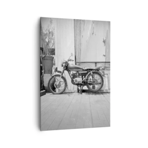 Obraz na płótnie - Czarno-białe zdjęcie klasycznego motocykla - 70x100cm - Klasyka ponad wszystko - Nowoczesna dekoracja ścienna do salonu i sypialni ARTTOR