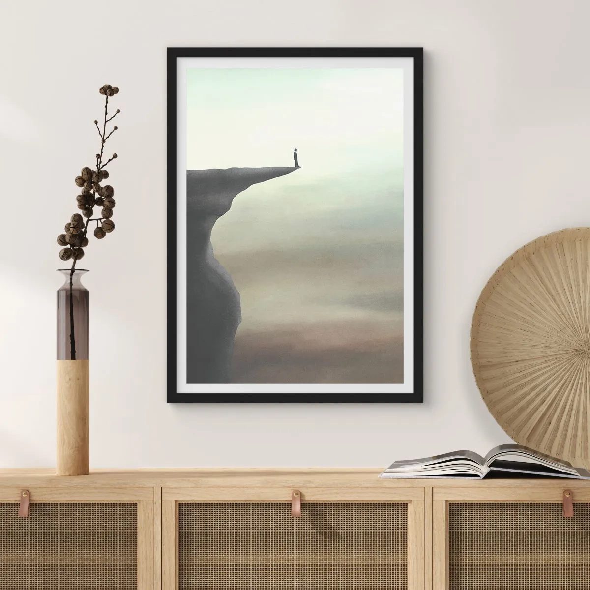 Plakat w czarnej ramie - Sylwetka kobiety stojącej na skraju urwiska - 50x70cm - Do góry, oczywiście! - Nowoczesna dekoracja ścienna do salonu i sypialni ARTTOR