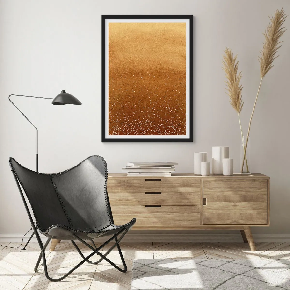 Plakat w czarnej ramie - Złoty gradient z drobnymi błyszczącymi elementami - 50x70cm - Narodziny światła - Nowoczesna dekoracja ścienna do salonu i sypialni ARTTOR