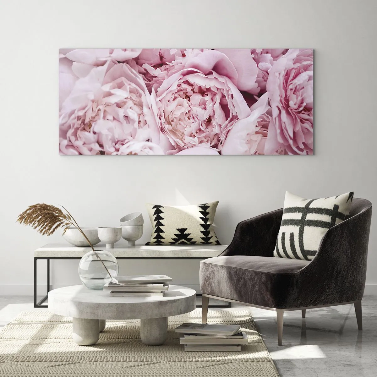 Obraz na szkle - Bukiet różowych piwonii w zbliżeniu - 120x50cm - Przytulone i pachnące - Nowoczesna dekoracja ścienna do salonu i sypialni ARTTOR