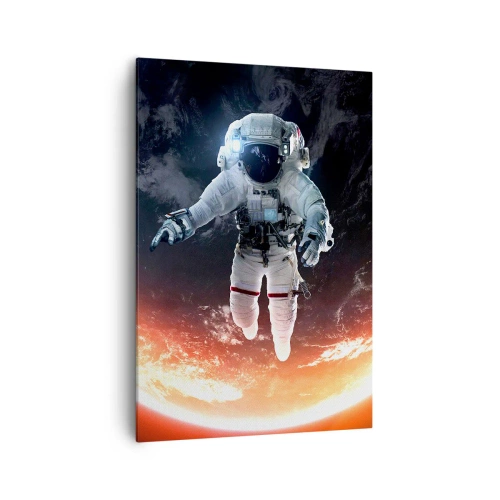 Obraz na płótnie - Astronauta unoszący się nad Ziemią oświetloną słońcem - 70x100cm - Mogę zostać jeszcze chwilę? - Nowoczesna dekoracja ścienna do salonu i sypialni ARTTOR