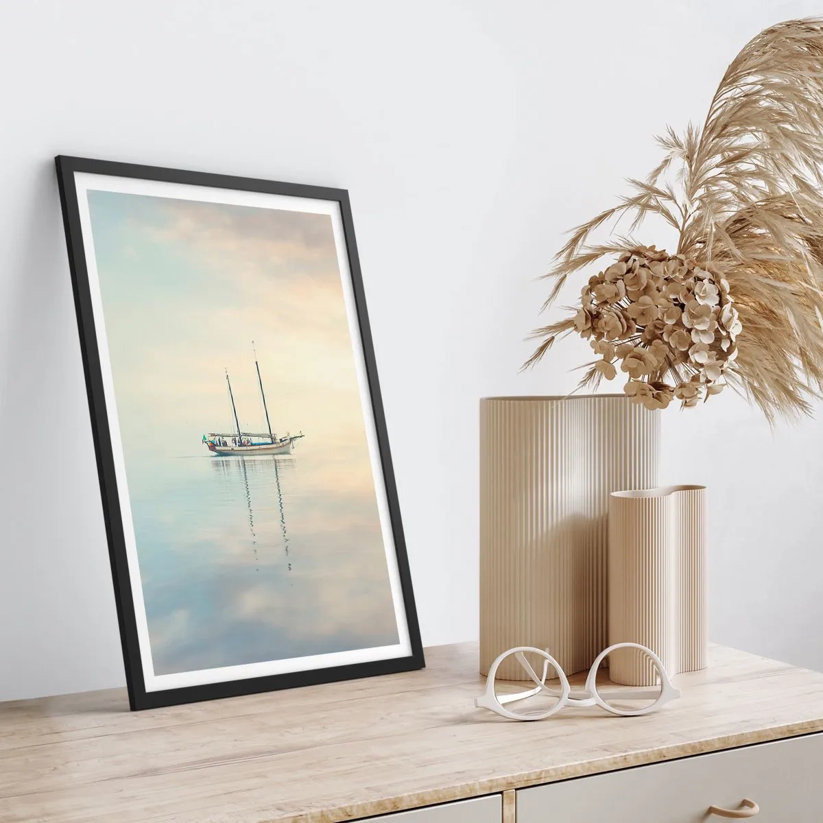 Plakat w czarnej ramie - W morzu ciszy - 30x40 cm