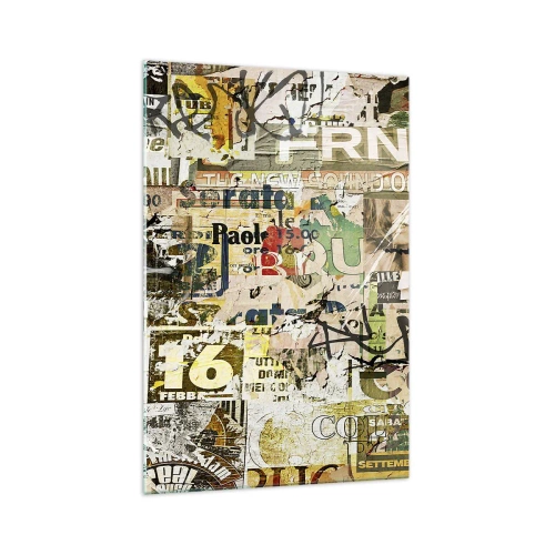 Obraz na szkle - Kolaż z fragmentami gazet i plakatów w artystycznym stylu - 70x100cm - Oj, dzieje się… - Nowoczesna dekoracja ścienna do salonu i sypialni ARTTOR