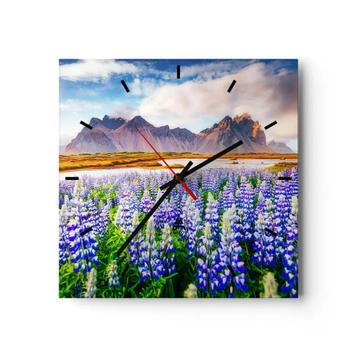 Zegar ścienny - Kwiaty w górskim krajobrazie z malowniczym niebem - 30x30cm - Siła i surowość obok łagodności - Nowoczesna dekoracja ścienna do salonu i sypialni ARTTOR