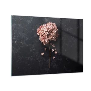 Obraz na szkle - Sucha hortensja na ciemnym tle z rozsypanymi płatkami - 70x50cm - Prawdziwie romantyczny znak - Nowoczesna dekoracja ścienna do salonu i sypialni ARTTOR