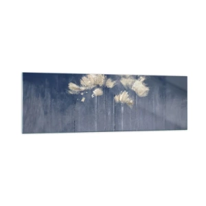 Obraz na szkle - Delikatne kwiaty na niebieskim tle - 160x50cm - Jak płatki na wietrze - Nowoczesna dekoracja ścienna do salonu i sypialni ARTTOR