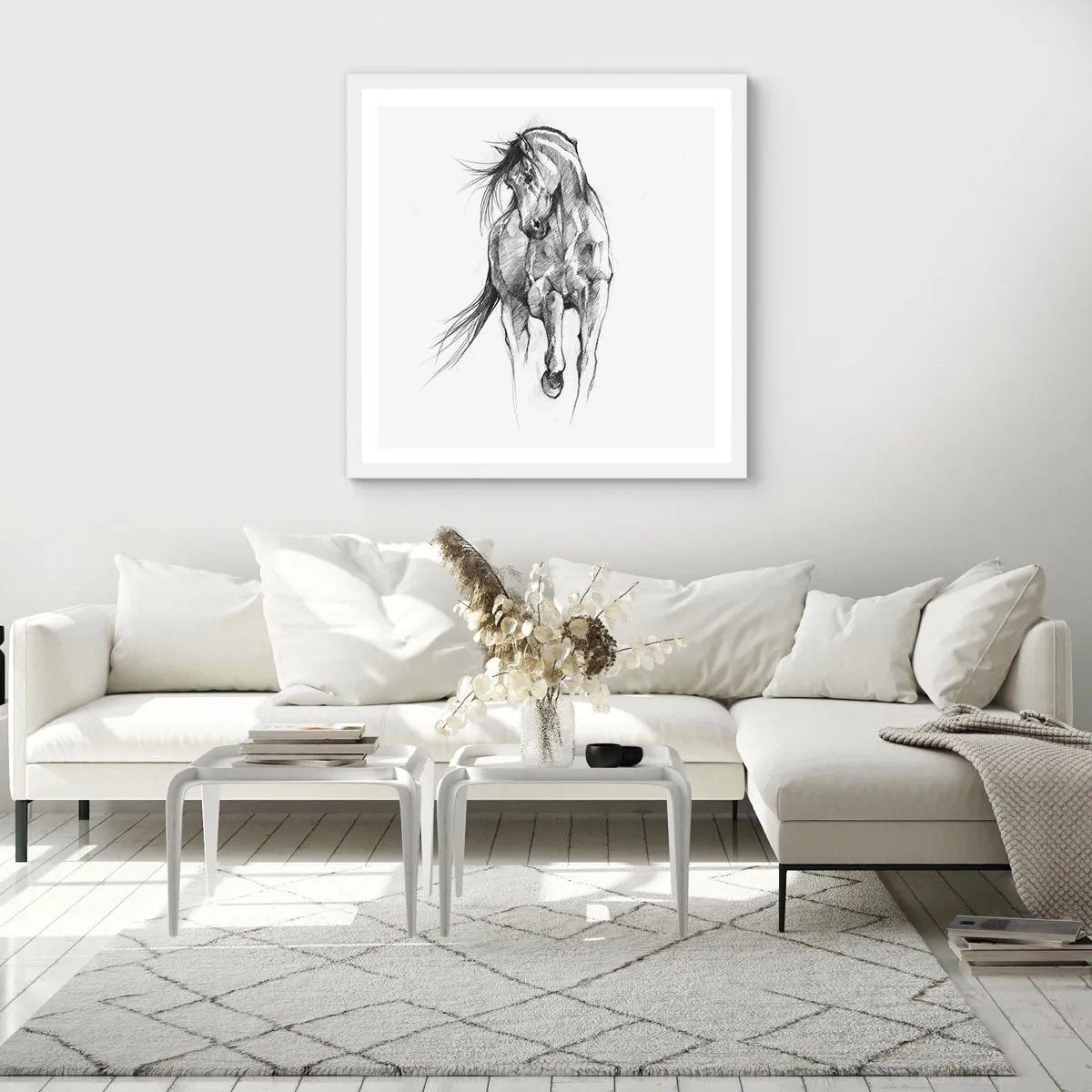 Plakat w białej ramie - We wdzięcznym kłusie - 60x60 cm