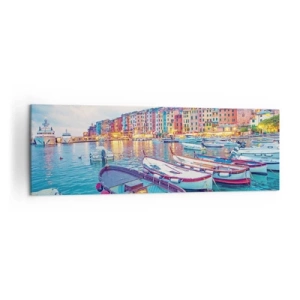 Obraz na płótnie - Kolorowe miasteczko nad wodą z łodziami w porcie - 160x50cm - Kolorowy wieczór w porcie - Nowoczesna dekoracja ścienna do salonu i sypialni ARTTOR