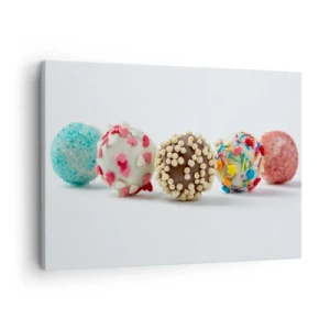 Obraz na płótnie - Kolorowe praliny z dekoracjami na białym tle - 70x50cm - Życie może być słodkie - Nowoczesna dekoracja ścienna do salonu i sypialni ARTTOR