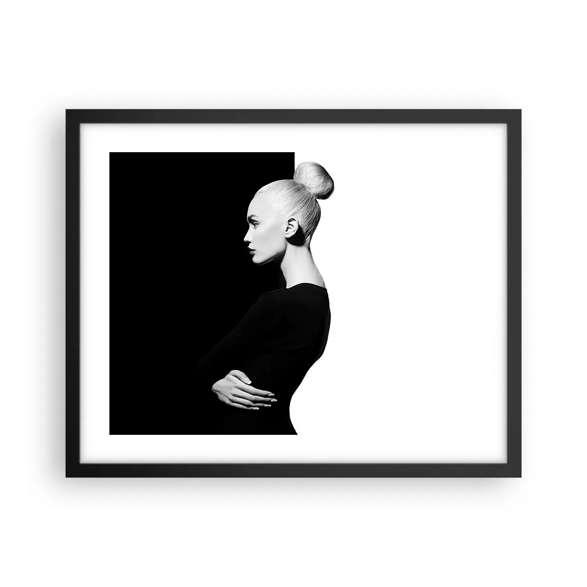 Plakat w czarnej ramie - Po prostu kobieta - 50x40 cm
