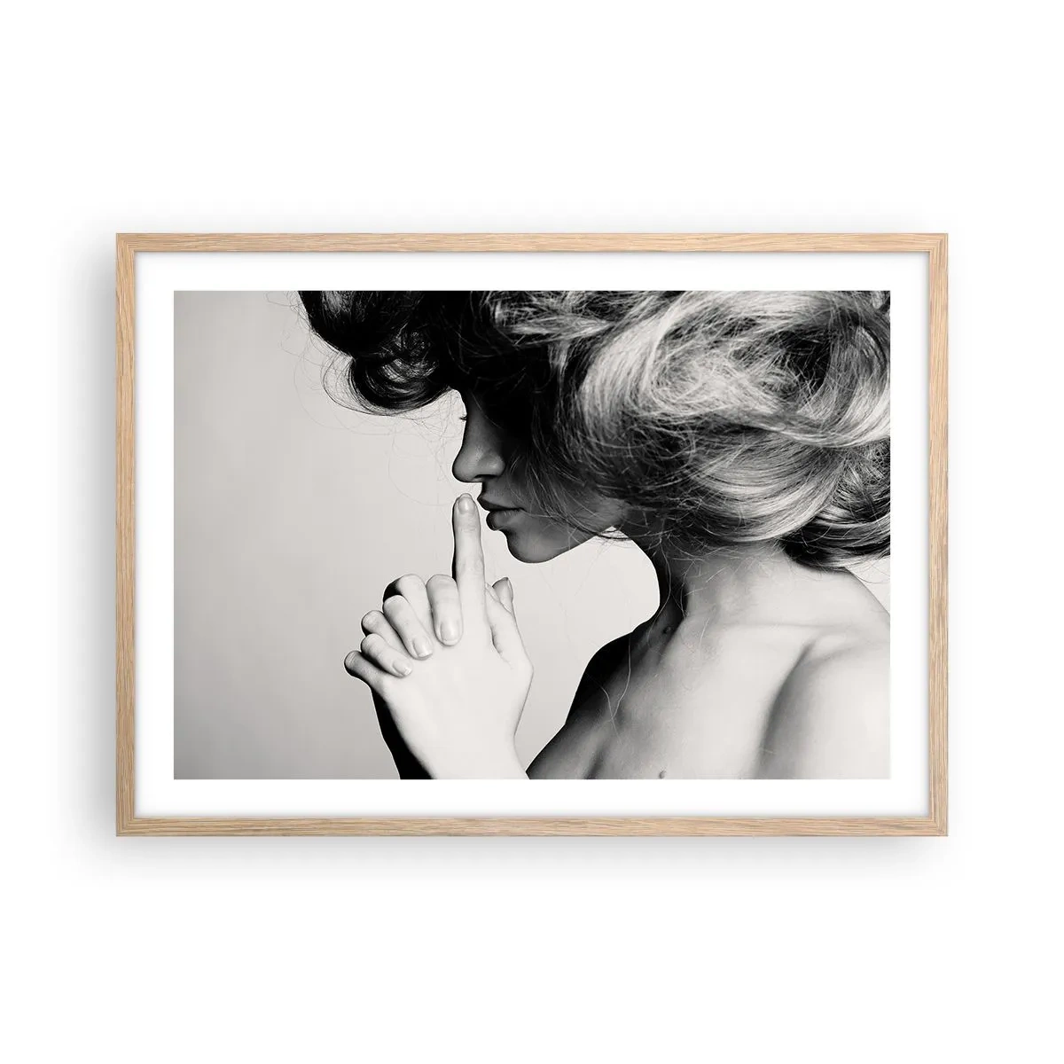 Plakat w ramie jasny dąb - Zasłuchana w sobie - 70x50 cm