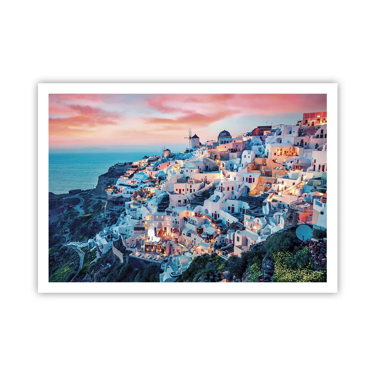 Plakat - Santorini o zachodzie słońca z białymi budynkami na wzgórzu - 100x70cm - Twoje wielkie greckie wakacje - Nowoczesna dekoracja ścienna do salonu i sypialni ARTTOR