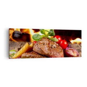 Obraz na płótnie - Grillowany stek z dodatkami na tle płomieni - 140x50cm - Wyczarowane żarem - Nowoczesna dekoracja ścienna do salonu i sypialni ARTTOR