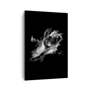 Obraz na płótnie - Tancerz w dynamicznej pozie na czarnym tle - 70x100cm - Zatrzymany w locie - Nowoczesna dekoracja ścienna do salonu i sypialni ARTTOR