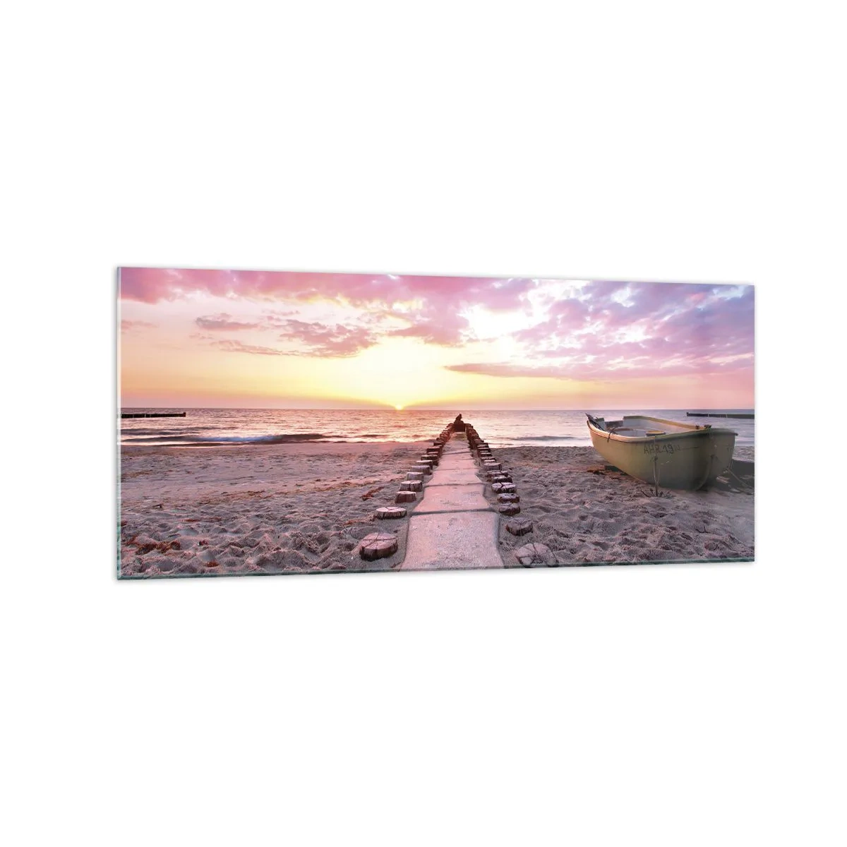 Obraz na szkle - Plaża o wschodzie słońca z łodzią i pomostem - 120x50cm - Chwila głębokiego przeżycia - Nowoczesna dekoracja ścienna do salonu i sypialni ARTTOR