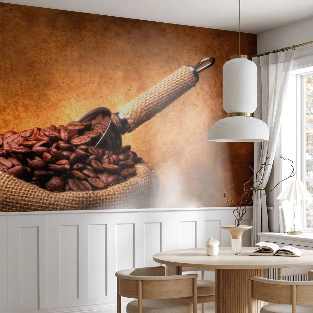 Fototapeta Premium Sand - Worek kawy z ziarnami i metalową łyżką - 100x70cm - U źródeł smaku - Nowoczesna dekoracja ścienna do salonu, kuchni i sypialni ARTTOR