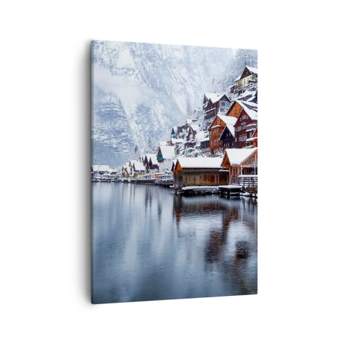 Obraz na płótnie - Malownicza zimowa wioska nad jeziorem otoczona górami - 50x70cm - W zimowej dekoracji - Nowoczesna dekoracja ścienna do salonu, kuchni i sypialni ARTTOR