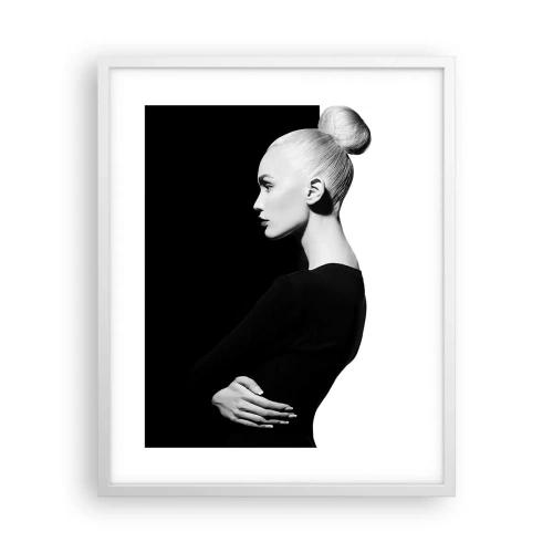Plakat w białej ramie - Po prostu kobieta - 40x50 cm