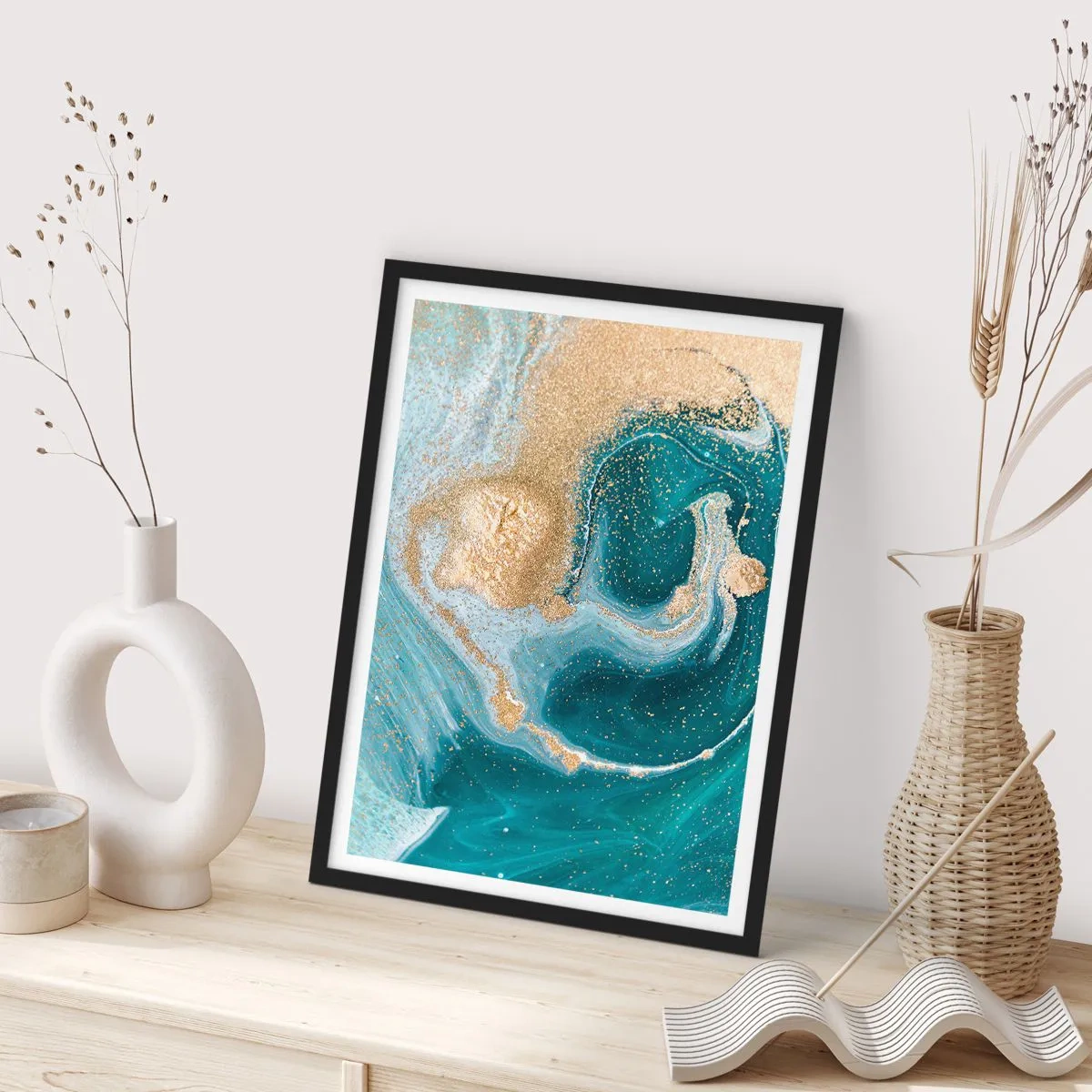 Plakat w czarnej ramie - Wir złota i turkusu - 61x91 cm
