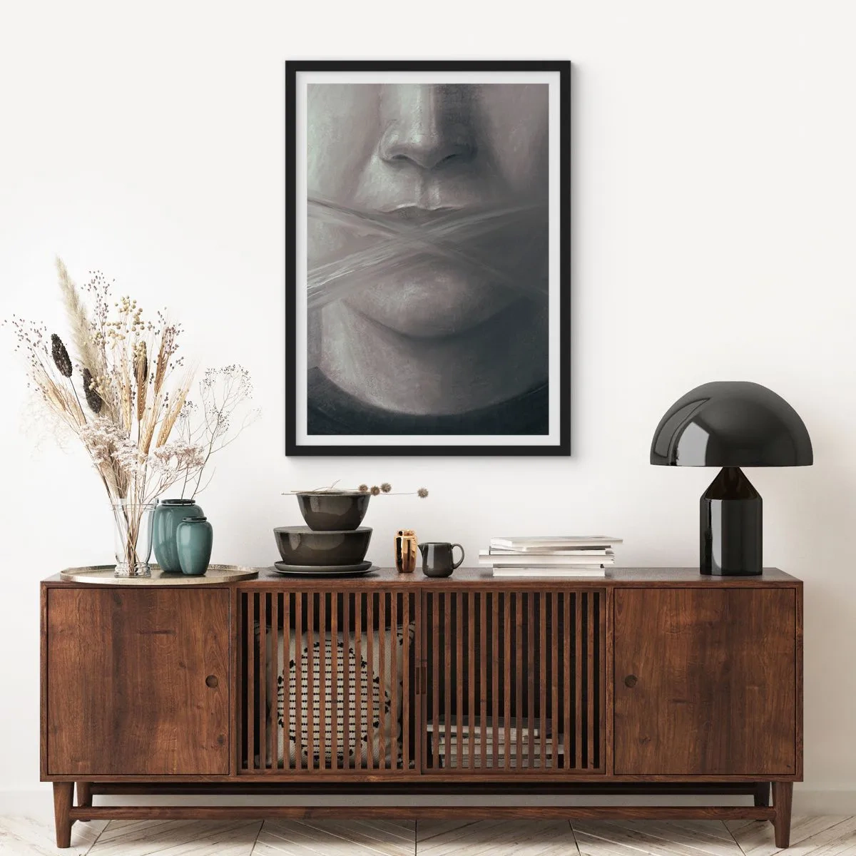 Plakat w czarnej ramie - Symboliczna twarz z zakrytymi ustami w monochromatycznych barwach - 50x70cm - Ani słowa - Nowoczesna dekoracja ścienna do salonu i sypialni ARTTOR