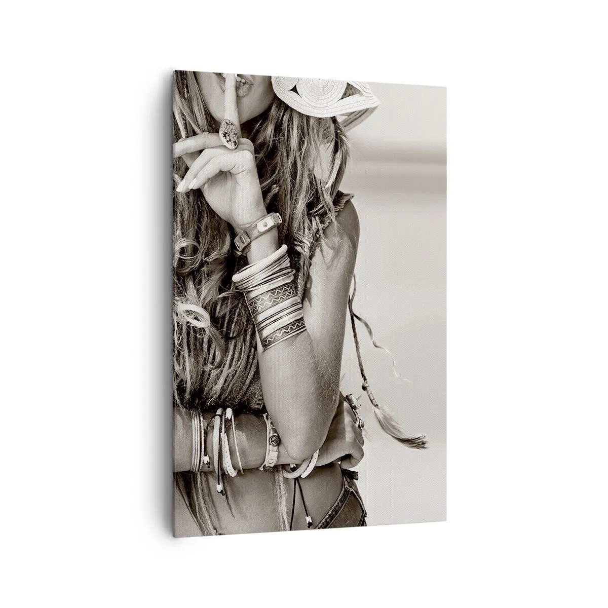 Obraz na płótnie - Portret kobiety w stylu boho z biżuterią - 80x120cm - Jak to dziewczyna - Nowoczesna dekoracja ścienna do salonu i sypialni ARTTOR