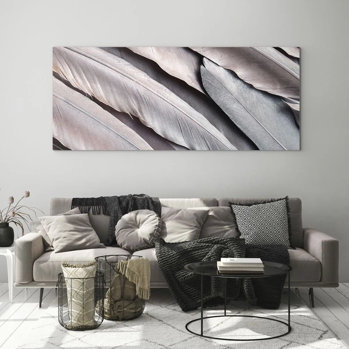 Obraz na szkle - Delikatne pióra w subtelnych odcieniach szarości i beżu - 120x50cm - W różowej srebrzystości - Nowoczesna dekoracja ścienna do salonu i sypialni ARTTOR