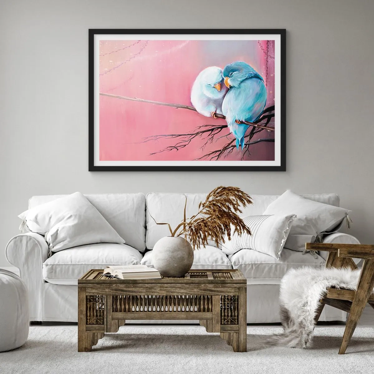 Plakat w czarnej ramie - Dwa zakochane ptaki na gałęzi na różowym tle - 70x50cm - Cóż tu dodać?… - Nowoczesna dekoracja ścienna do salonu i sypialni ARTTOR