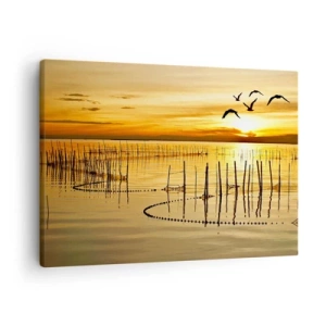 Obraz na płótnie - Zachód słońca nad wodą z ptakami w locie - 70x50cm - Na łowisku - Nowoczesna dekoracja ścienna do salonu i sypialni ARTTOR