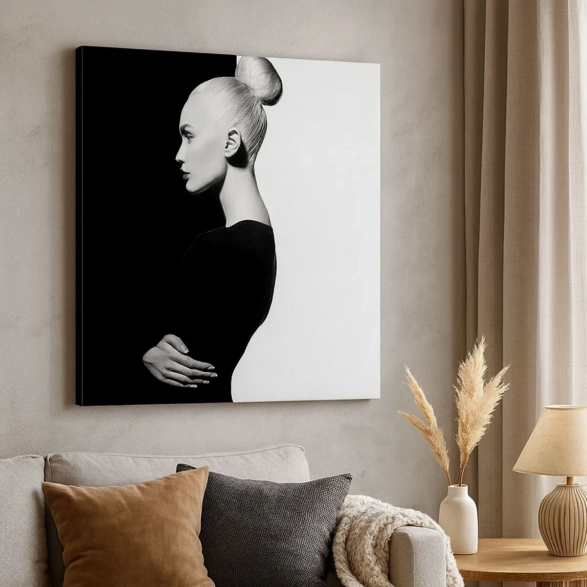 Obraz na płótnie - Po prostu kobieta - 30x30 cm