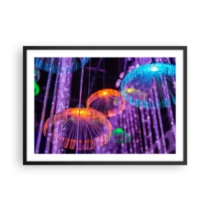 Plakat w czarnej ramie - Kolorowe świetlne meduzy w ciemnym otoczeniu - 70x50cm - Świetlna fontanna - Nowoczesna dekoracja ścienna do salonu i sypialni ARTTOR