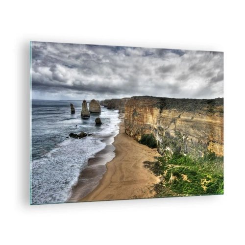 Obraz na szkle - Klify z widokiem na ocean i plażę pod pochmurnym niebem - 70x50cm - Surowe piękno - Nowoczesna dekoracja ścienna do salonu i sypialni ARTTOR