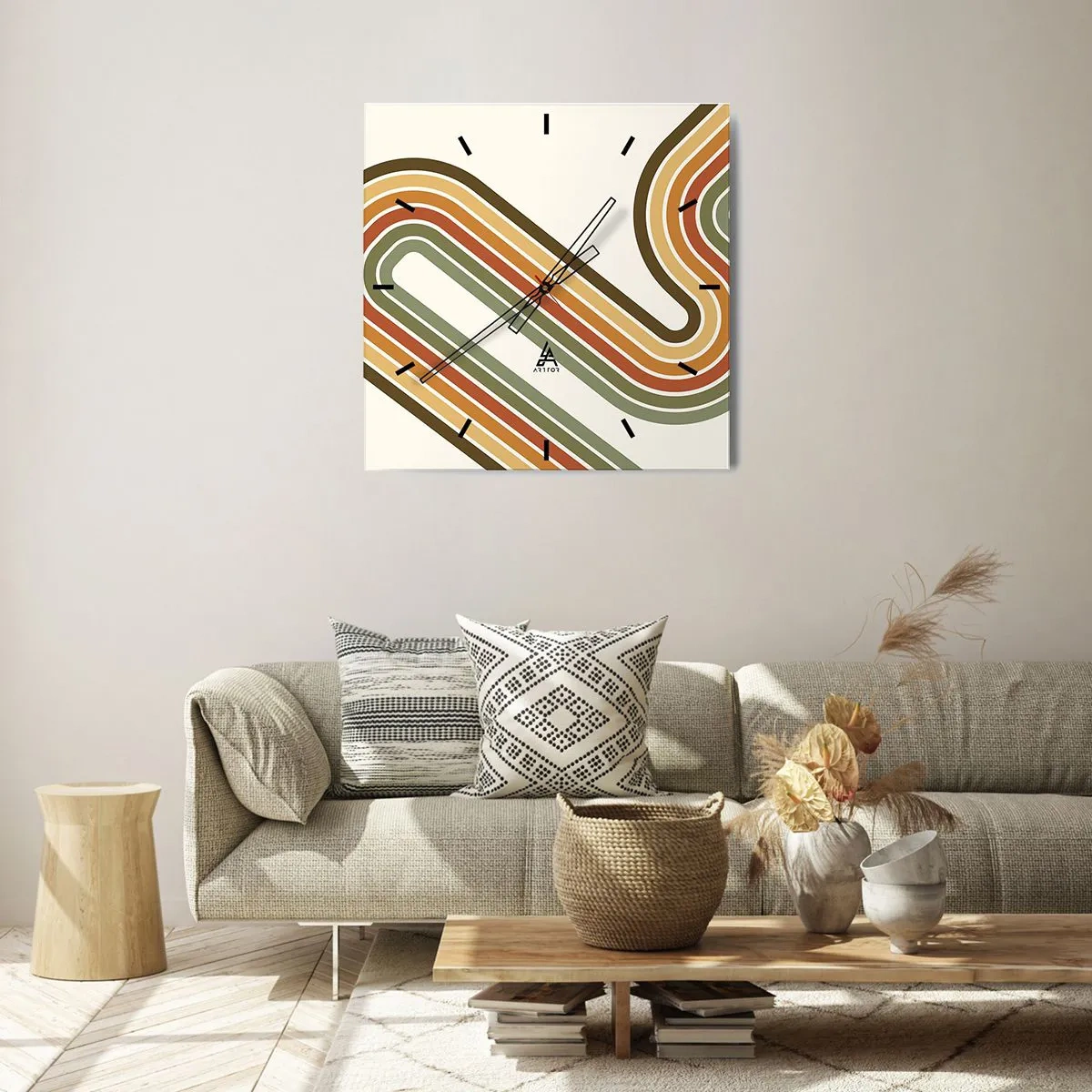 Zegar ścienny - Geometryczny wzór w odcieniach zieleni, pomarańczu i beżu na jasnym tle - 30x30cm - Zygzakiem do celu - Nowoczesna dekoracja ścienna do salonu i sypialni ARTTOR