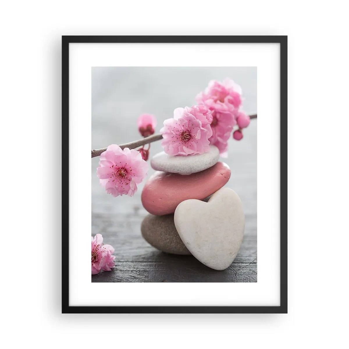 Plakat w czarnej ramie - Błogość z kwiatem wiśni - 40x50 cm