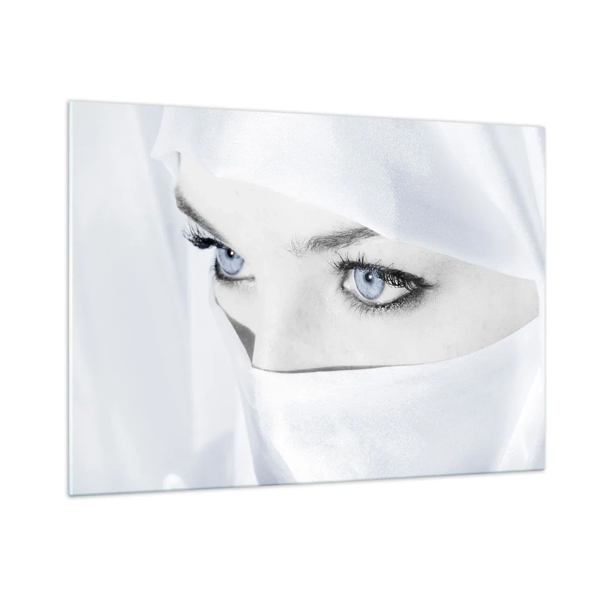 Obraz na szkle - Subtelny portret z wyrazistymi niebieskimi oczami - 100x70cm - Wprost z tysiąca i jednej nocy - Nowoczesna dekoracja ścienna do salonu, kuchni i sypialni ARTTOR