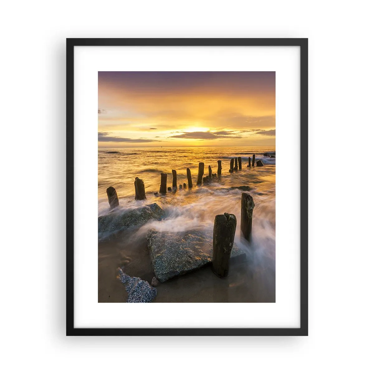 Plakat w czarnej ramie - Surowe piękno Bałtyku - 40x50 cm