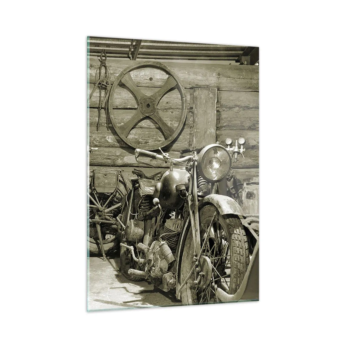 Obraz na szkle - Warsztat z zabytkowymi narzędziami i starym motocyklem - 50x70cm - W szopie wuja Władka - Nowoczesna dekoracja ścienna do salonu, kuchni i sypialni ARTTOR