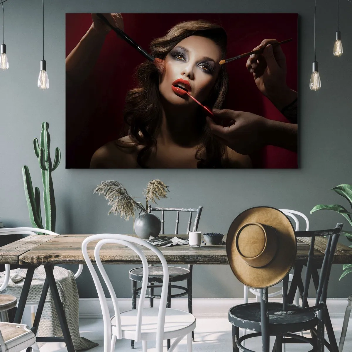 Obraz na płótnie - Stylowy portret kobiety w trakcie makijażu na ciemnym tle - 120x80cm - Piękna rozmarzona - Nowoczesna dekoracja ścienna do salonu, kuchni i sypialni ARTTOR